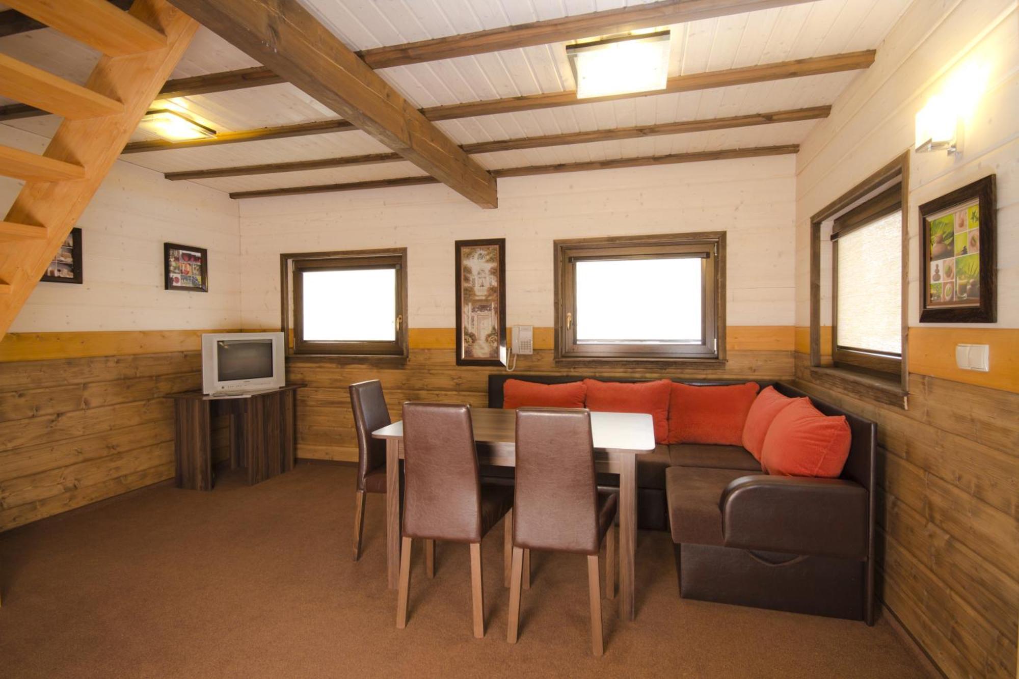 Hotel Niedzwiadek Wdzydze Kiszewskie Zimmer foto